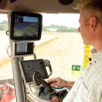 CS_NFU_The use of computer technology in tractors can deliver wide environmental benefits_800x400